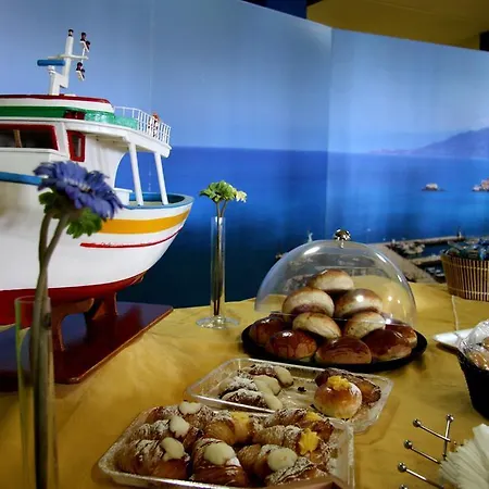 Al Pescatore 3* Чефалу